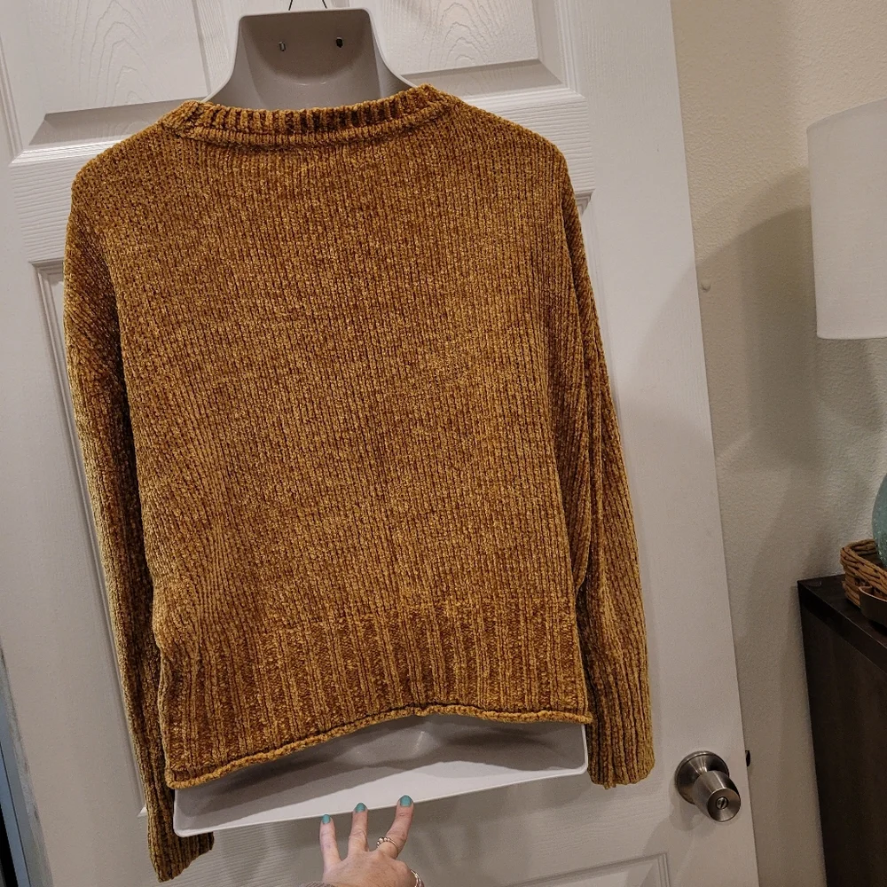 Mustard/Gold chenille hi-lo sweater - Picture 5 of 8